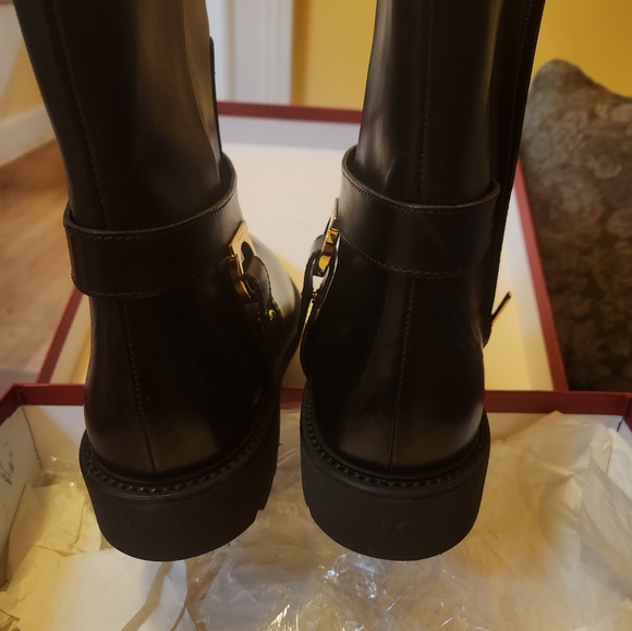 SALVATORE FERRAGAMO booties Boots BRAND NEW - Picture 5 of 15